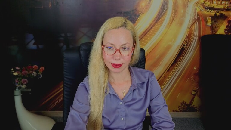 SofiaChastain's Streamate show and profile