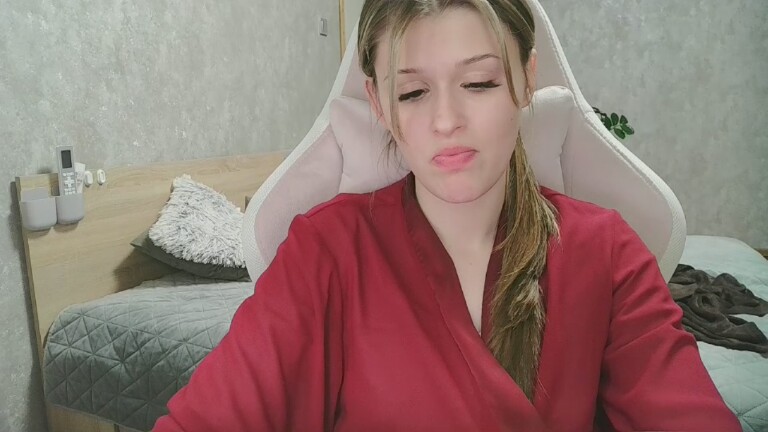 AngeLinA199's Streamate show and profile