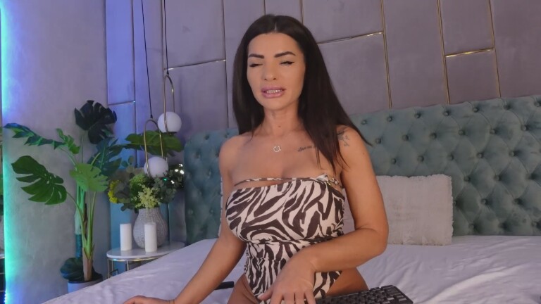 LolaCrave's Streamate show and profile