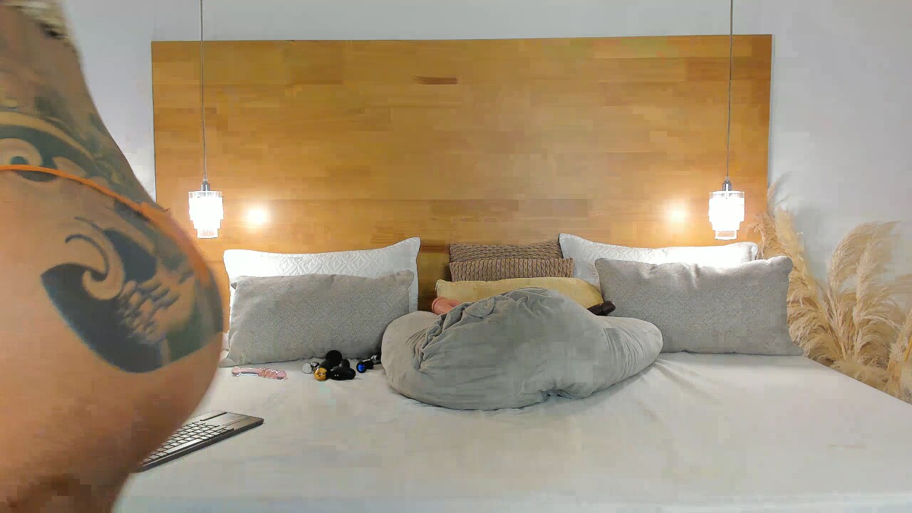 Emma_Velvet