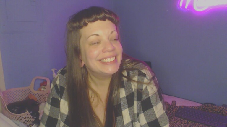 NatashaSalad's Streamate show and profile