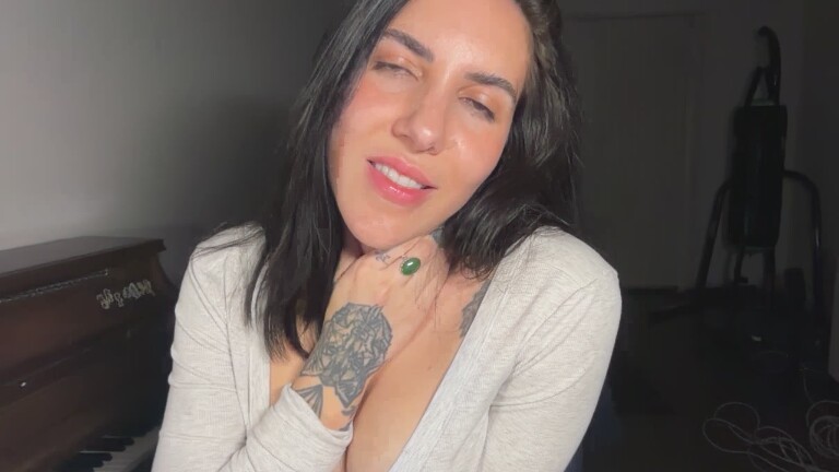 LolaDeLux's Streamate show and profile