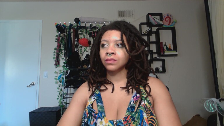 TheMysticMoon's Streamate show and profile